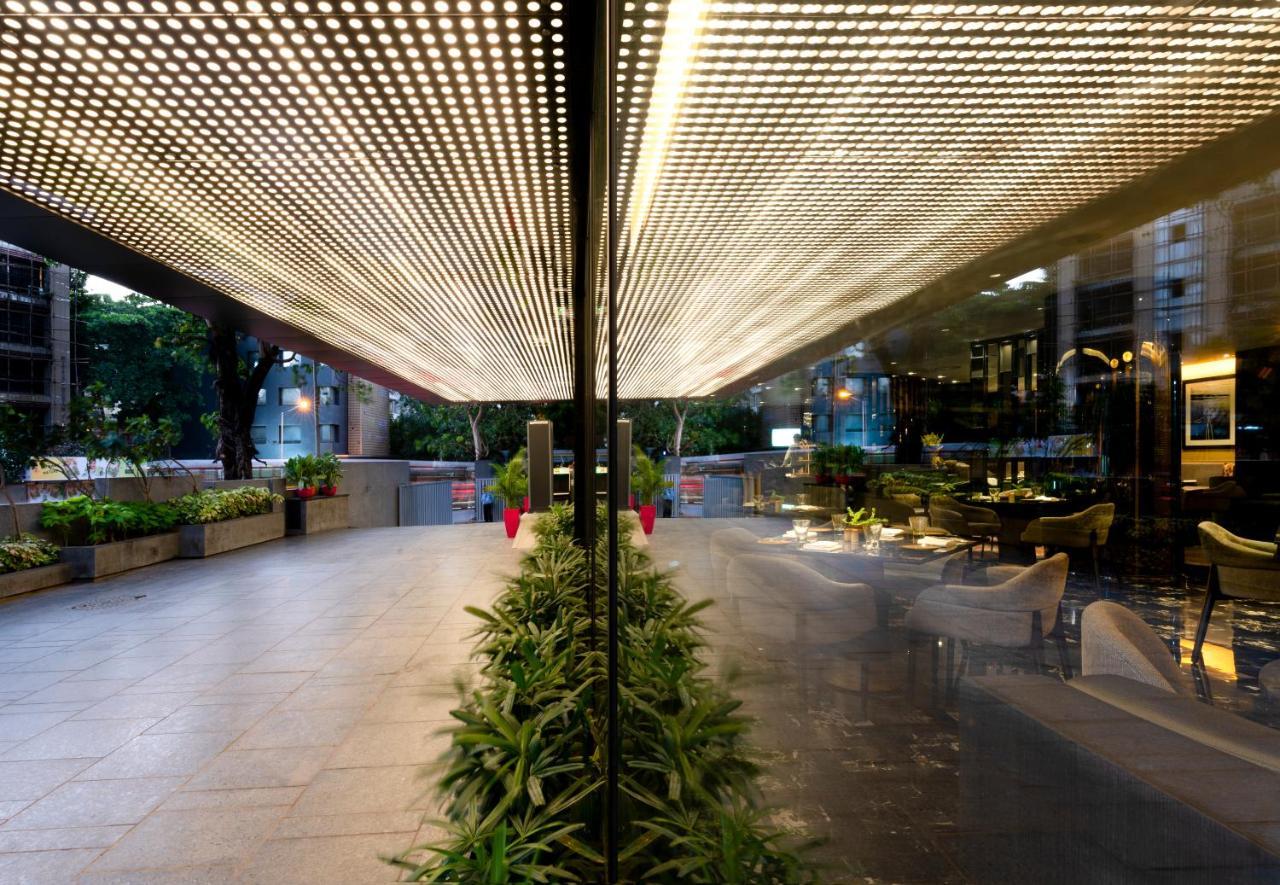 The Park Mumbai Juhu Hotel Exterior photo